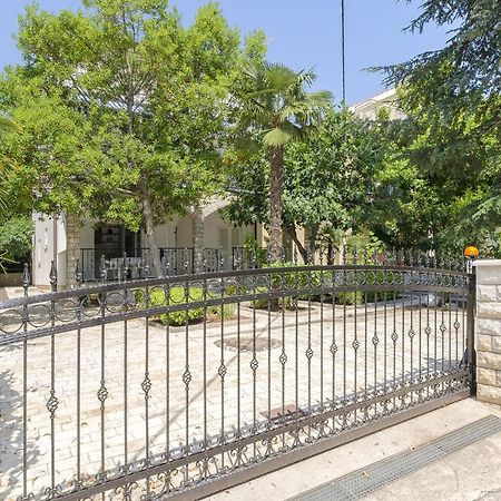 Apartments Karolina Водице Экстерьер фото