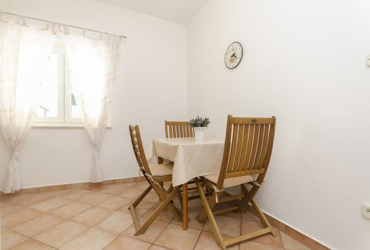 Apartments Karolina Водице Экстерьер фото