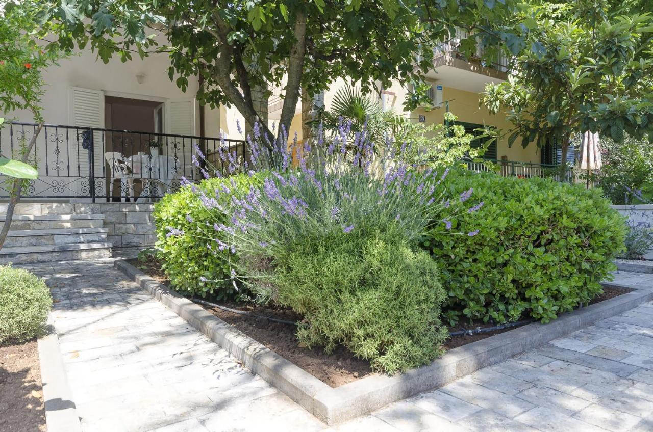 Apartments Karolina Водице Экстерьер фото