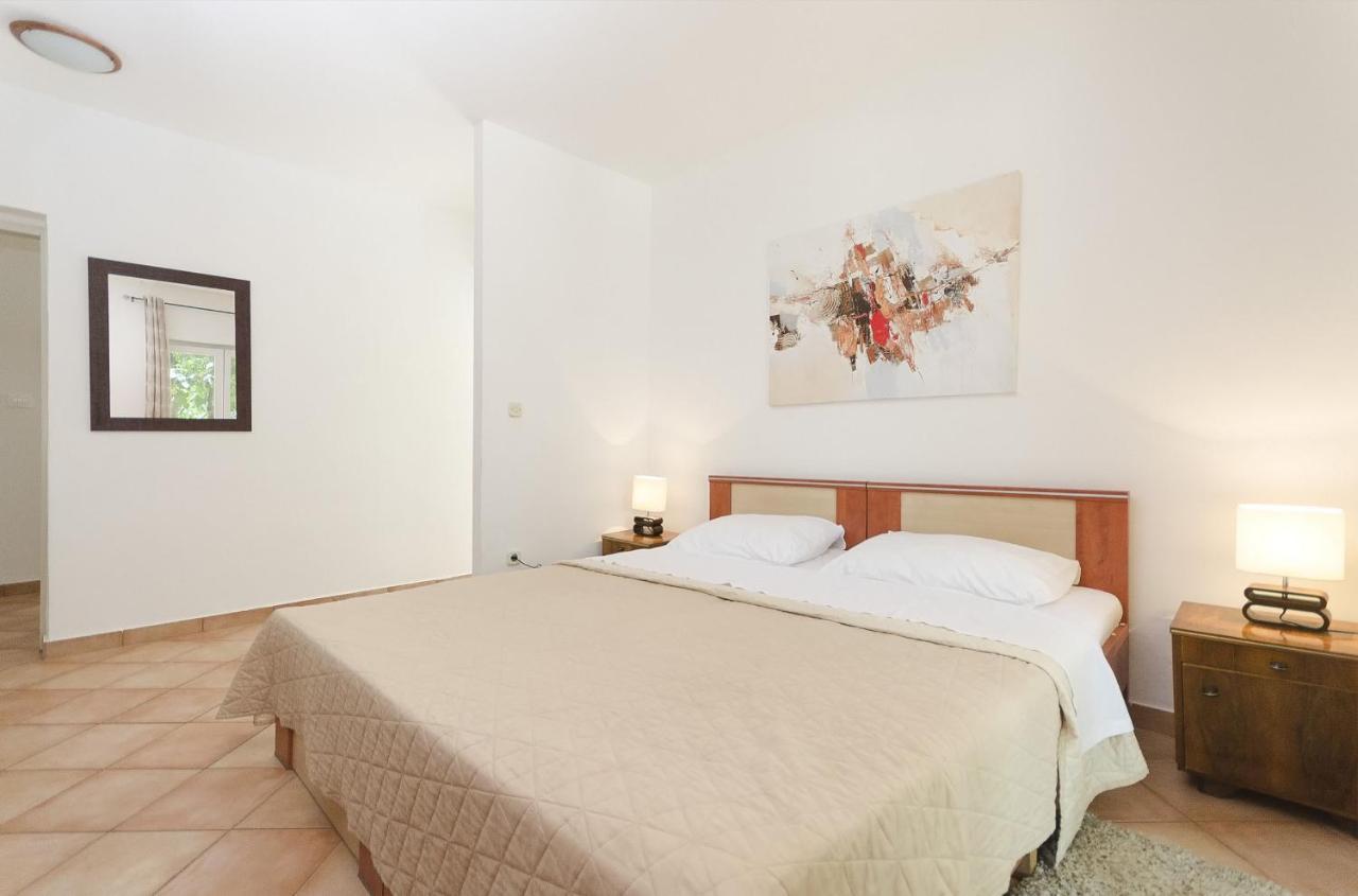 Apartments Karolina Водице Экстерьер фото
