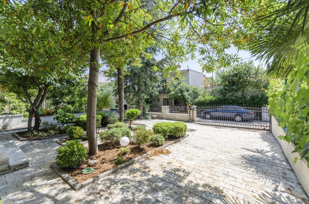 Apartments Karolina Водице Экстерьер фото