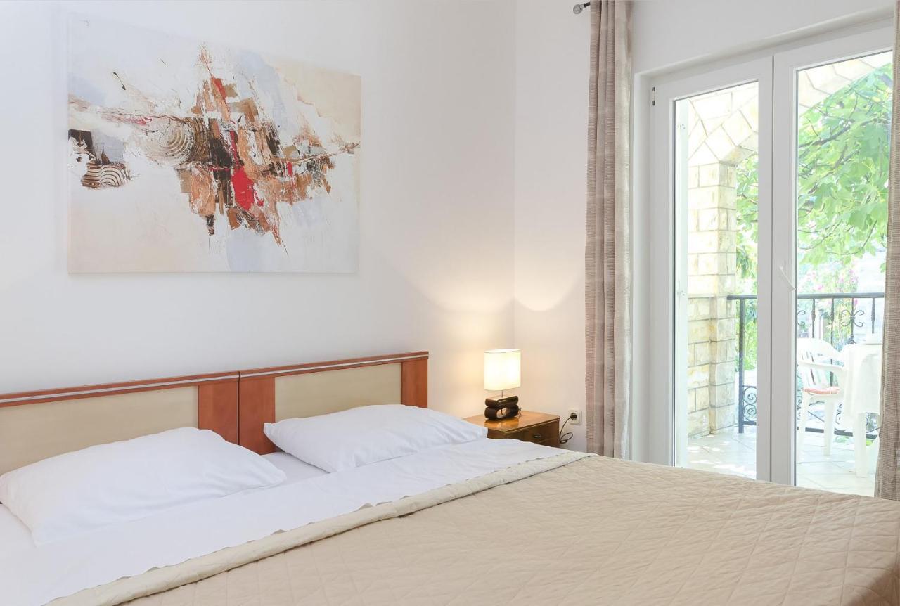 Apartments Karolina Водице Экстерьер фото